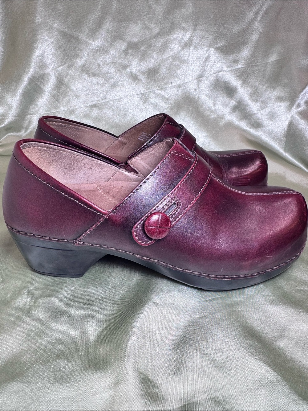 Dansko Burgundy Leather Low Heel Slip-On Mary Jane Clogs, size 37 Womens